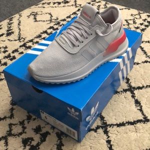 Adidas U_Path women’s sneaker